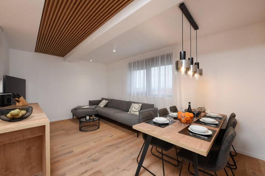 Fux Penthouse Whirlpool Meerblick Zadar Bagian luar foto