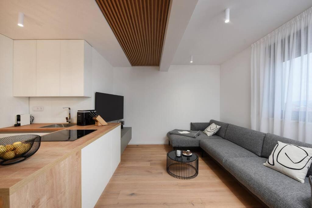 Fux Penthouse Whirlpool Meerblick Zadar Bagian luar foto