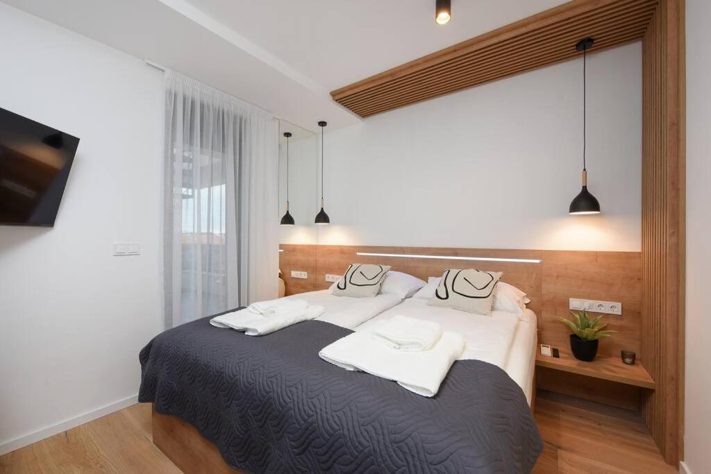 Fux Penthouse Whirlpool Meerblick Zadar Bagian luar foto