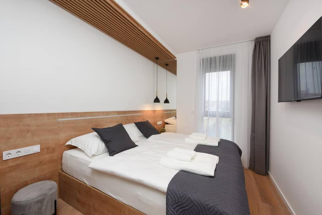 Fux Penthouse Whirlpool Meerblick Zadar Bagian luar foto
